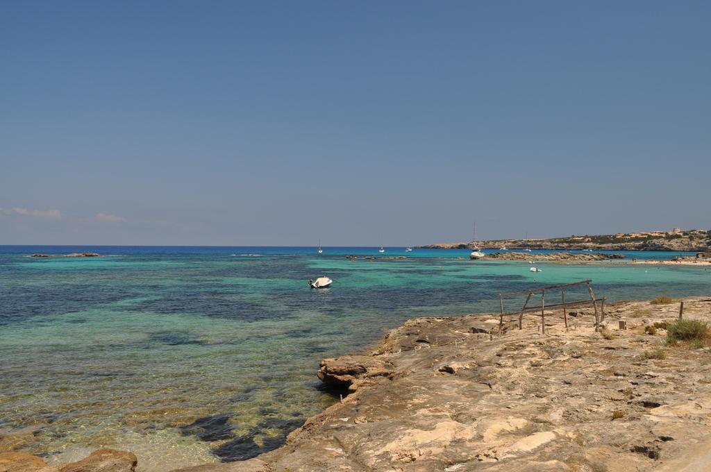 Viviendas Turisticas S'Estanyol La Savina  Eksteriør bilde